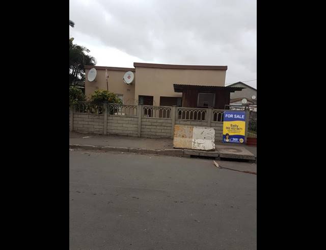 3 BEDROOM HOUSE FOR SALE IN CLAIRWOOD